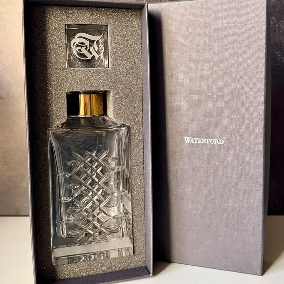 Waterford Lismore Revolution Crystal Square Decanter 25.3oz with Original Box - Picture 4 of 16